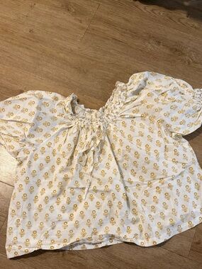 Doen White Top with Yellow Floral Print